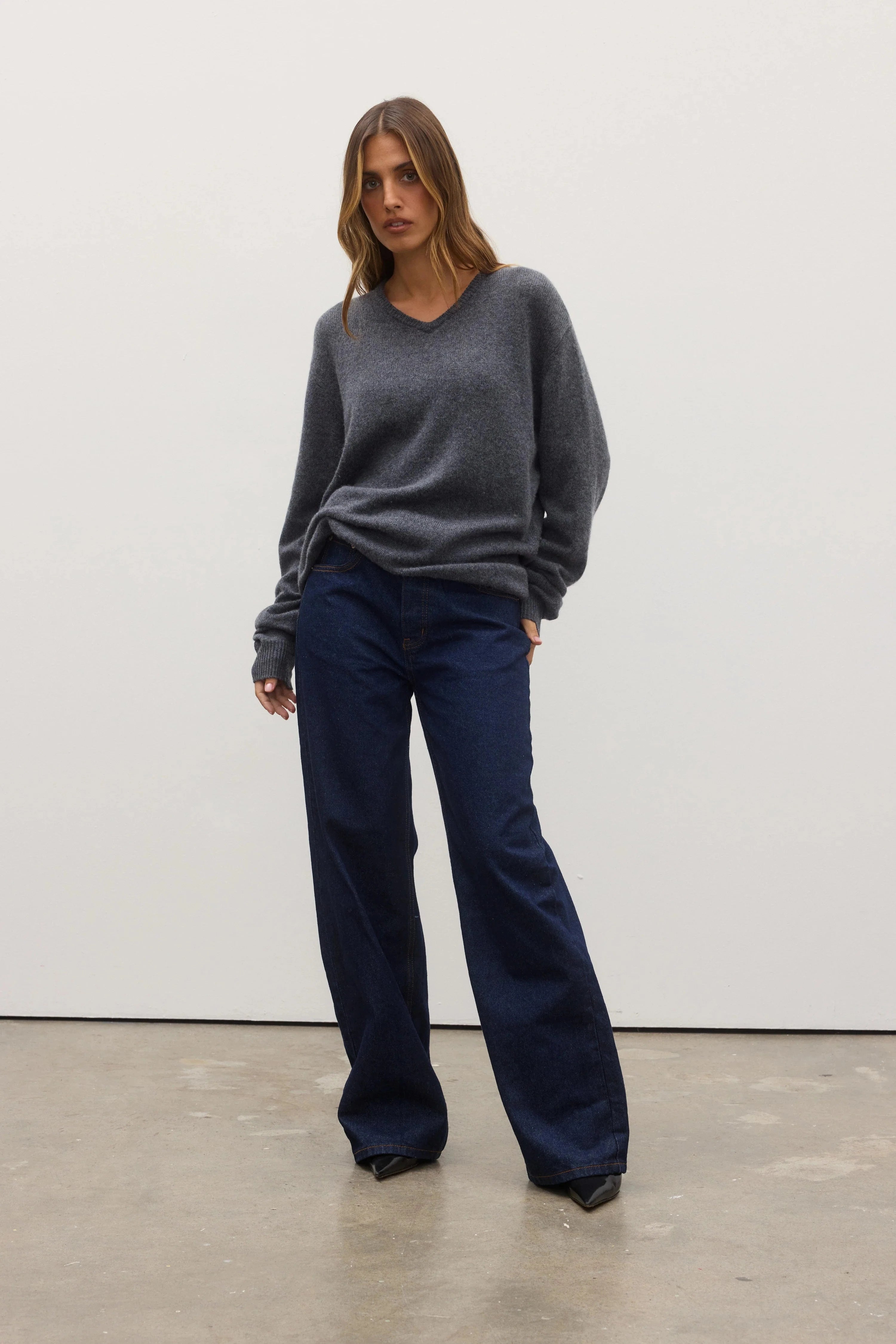 Bayse Brand Sweaters Bayse Brand | Billie V Neck Sweater - Dark Heather Grey