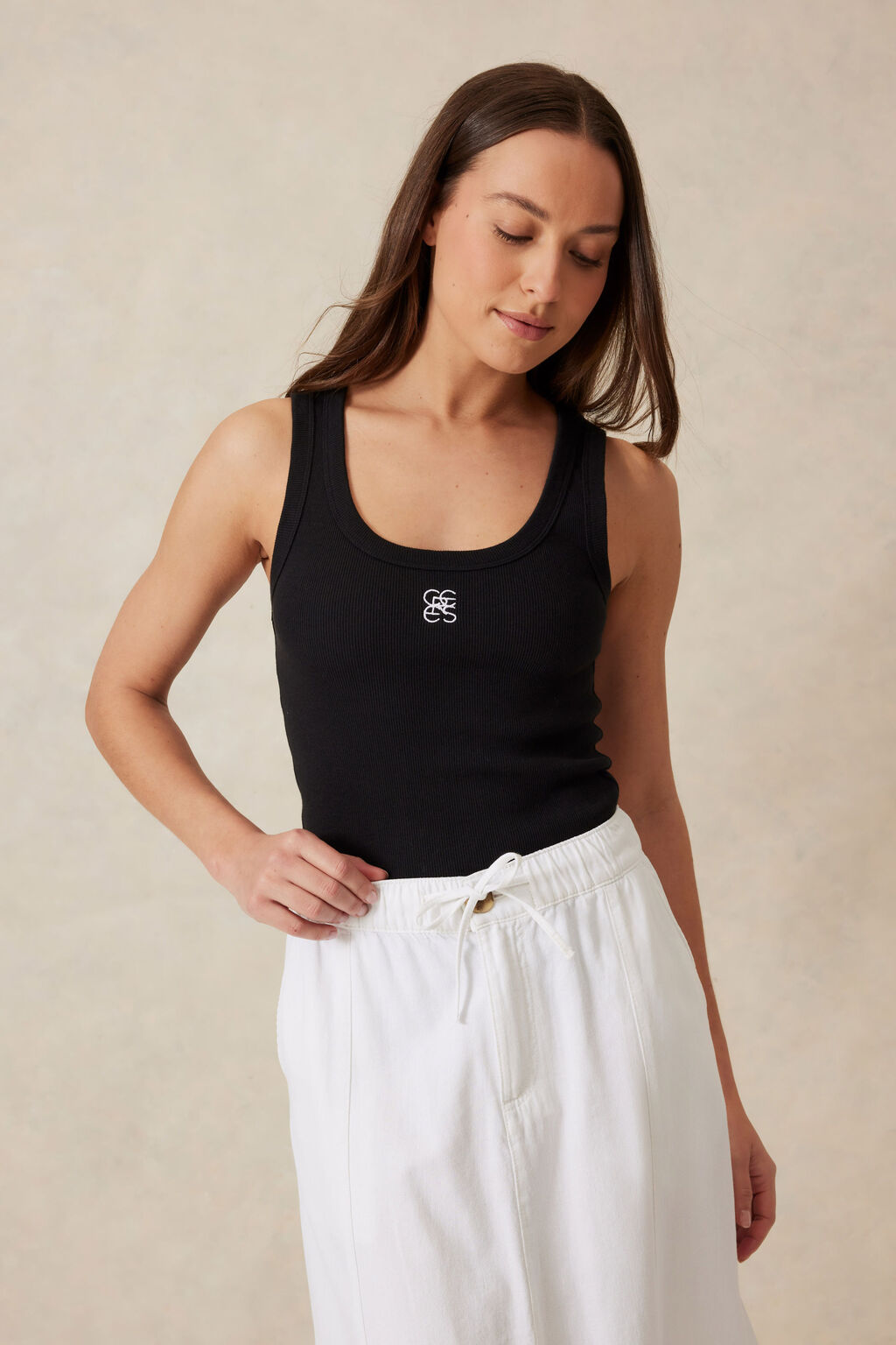 Ceres Life | Contour Rib Scoop Tank - Black