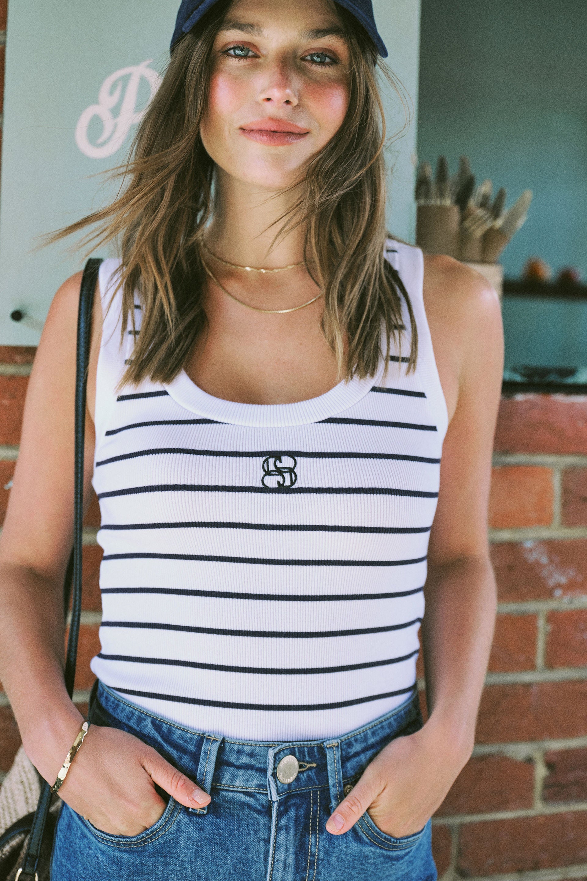 Ceres Life | Contour Rib Scoop Tank - White/Navy