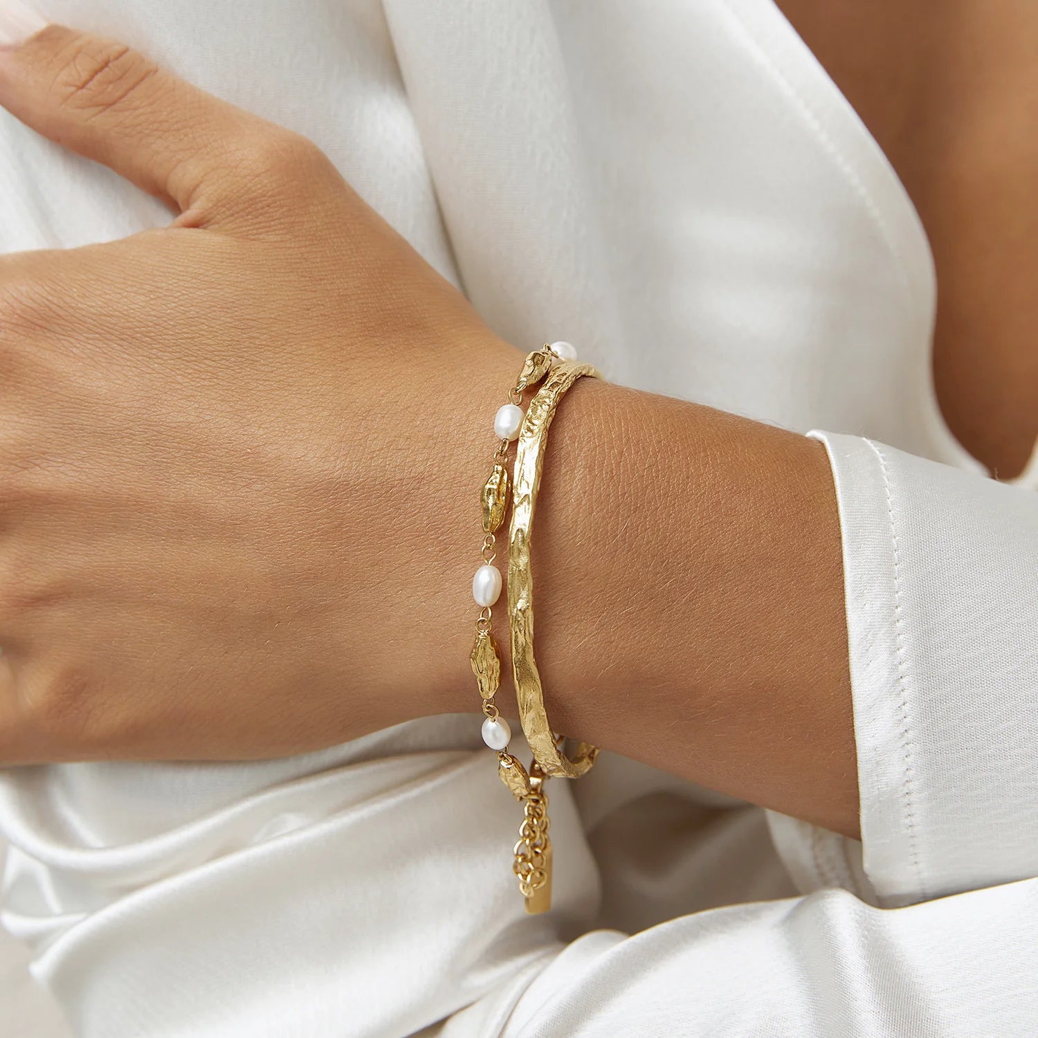 Arms Of Eve | Helios Gold Cuff Bracelet