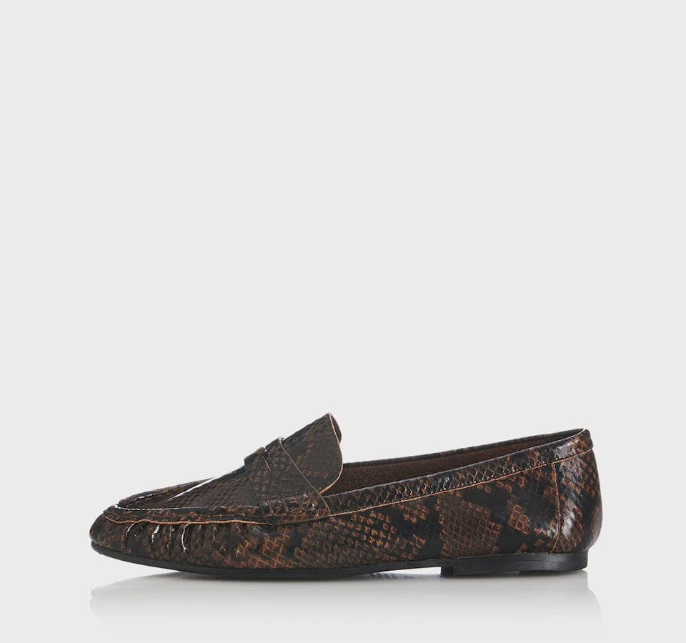 Alias Mae Flats Alias Mae | Ivana Loafer - Choc Snake