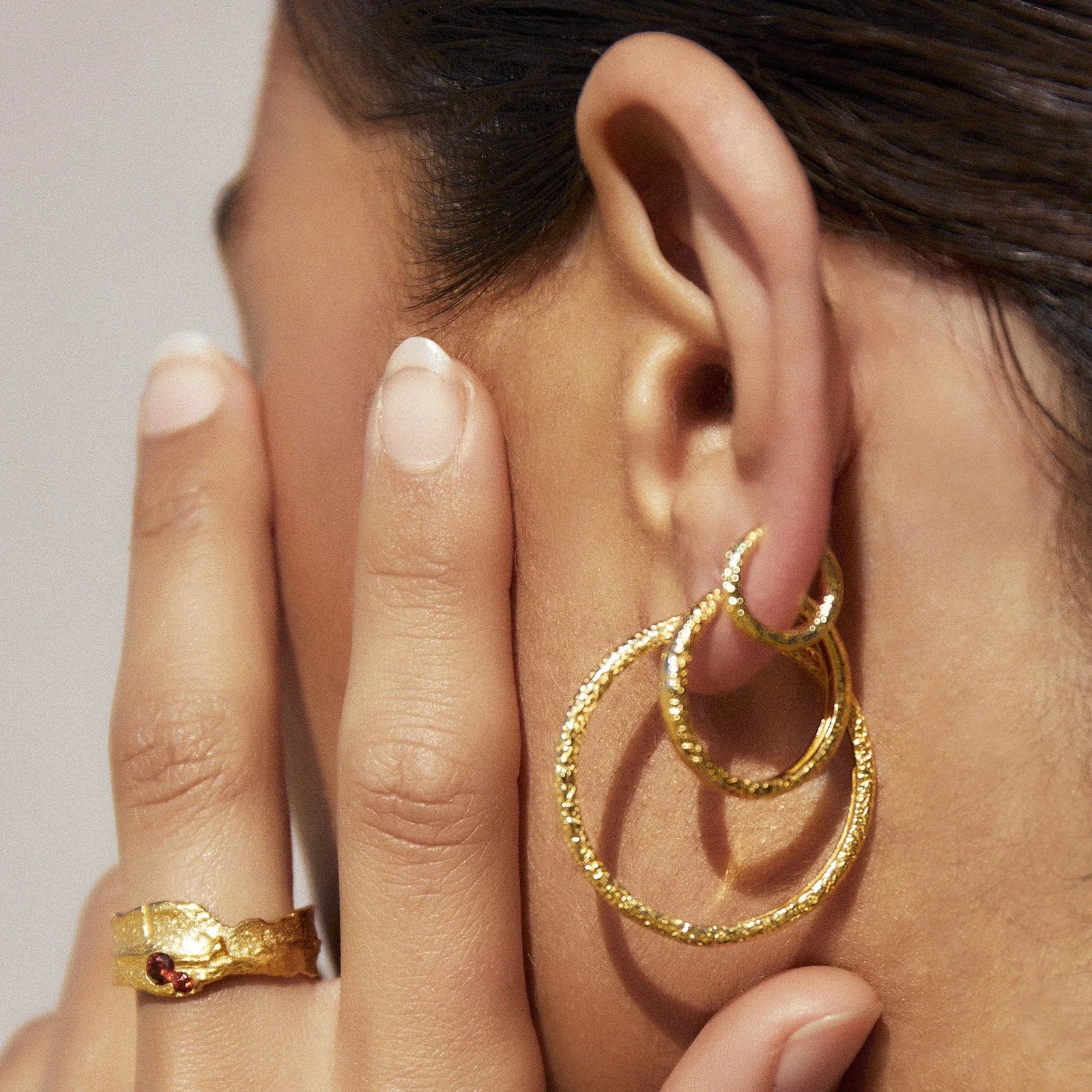Arms Of Eve Earrings Arms Of Eve | Arabella Gold Hoop Earrings