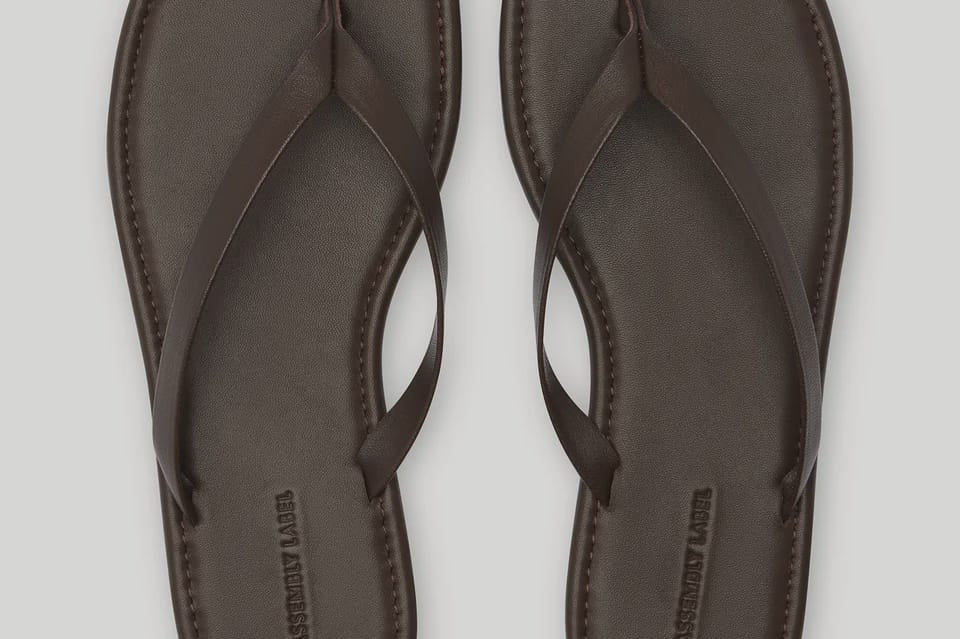 Assembly Label Footwear Alina Leather Thong - Walnut