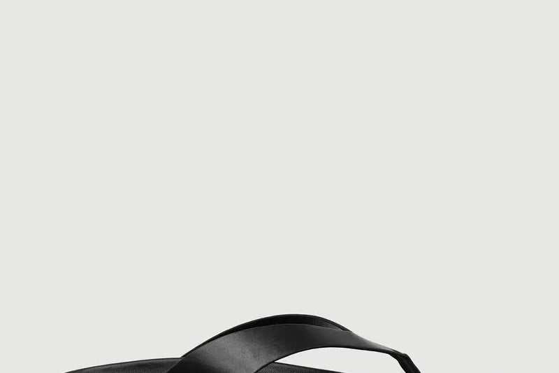 Assembly Label Footwear Mela Leather Thongs - Black