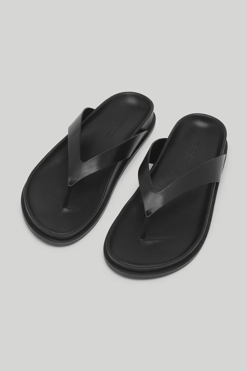 Assembly Label Footwear Mela Leather Thongs - Black