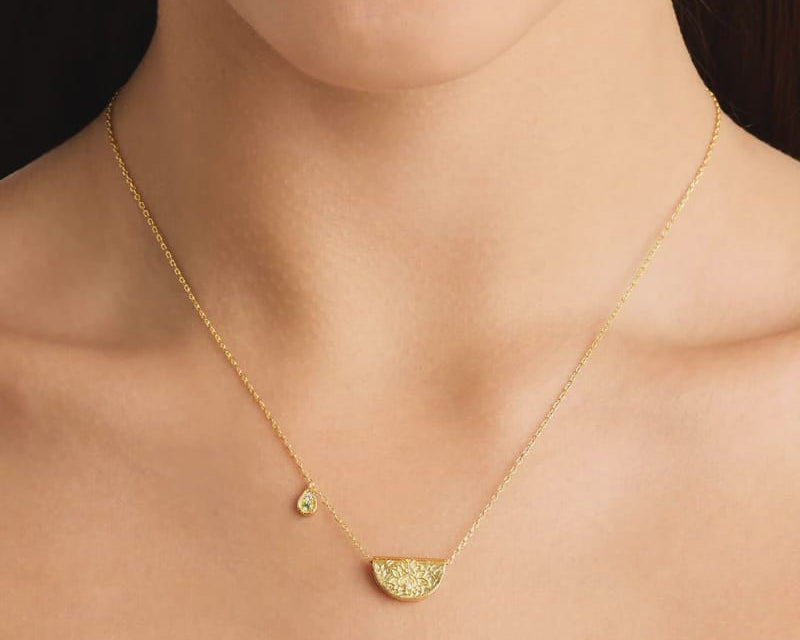 By Charlotte Necklaces Lotus Birthstone Necklace - August - Peridot