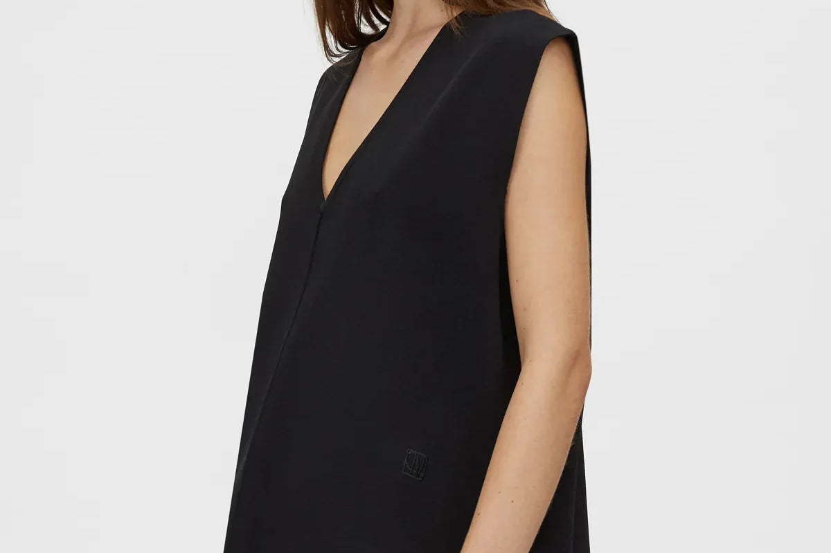 Camilla & Marc Tops Donatello Knit Vest - Black
