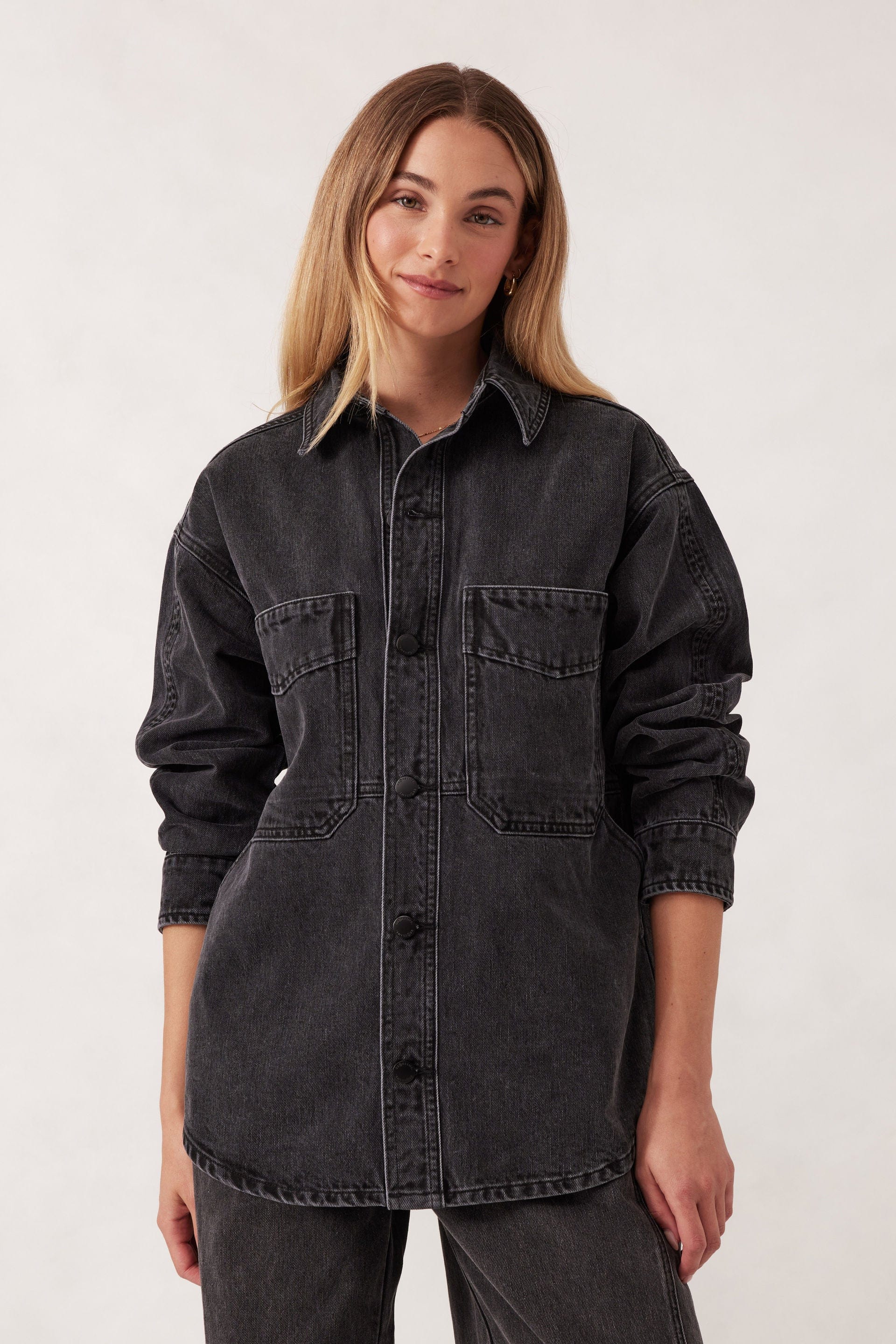 Ceres Life Jackets - Denim Ceres Life | Bobbi Side Pocket Denim Shacket - Washed Black