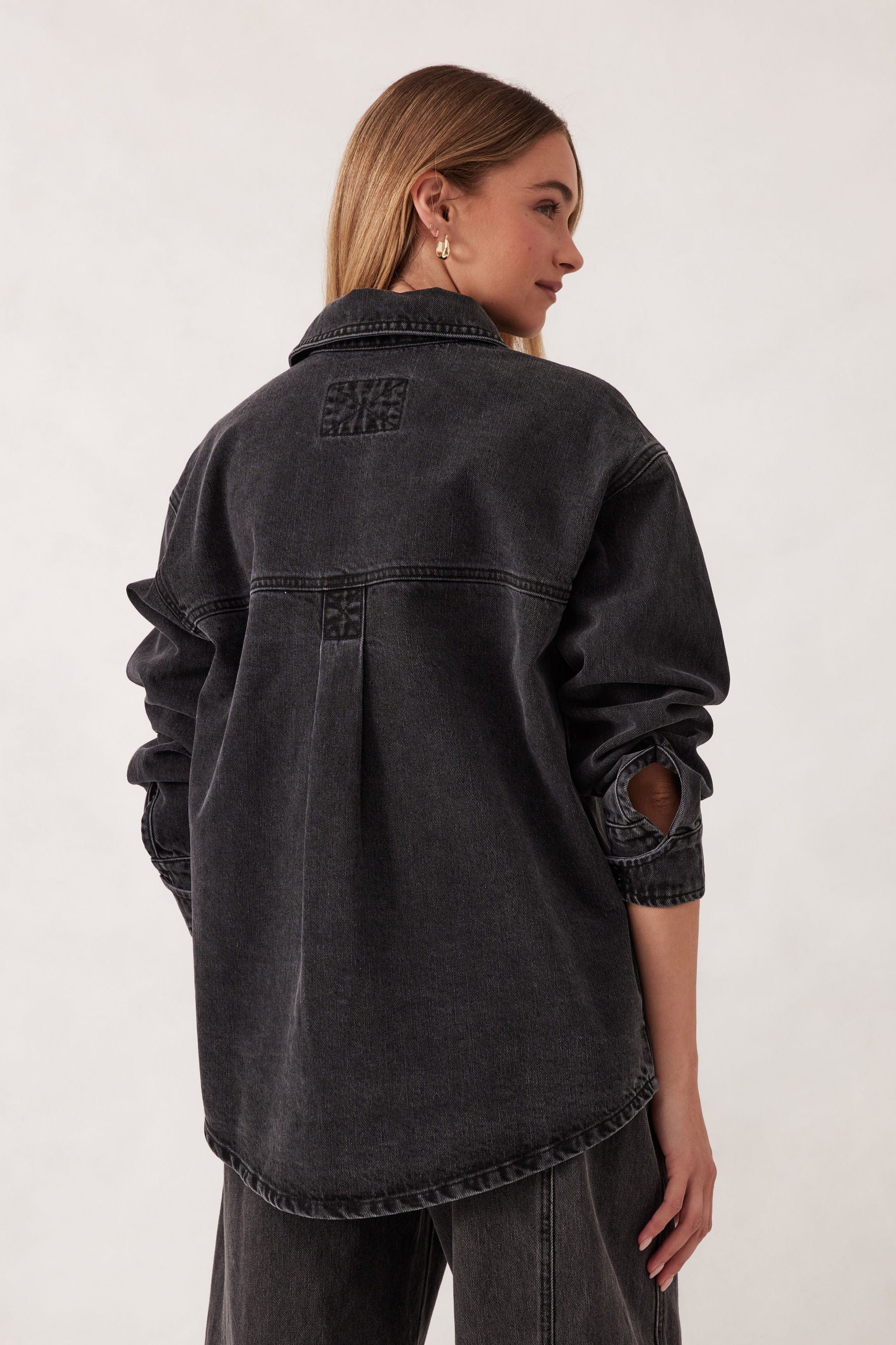 Ceres Life Jackets - Denim Ceres Life | Bobbi Side Pocket Denim Shacket - Washed Black