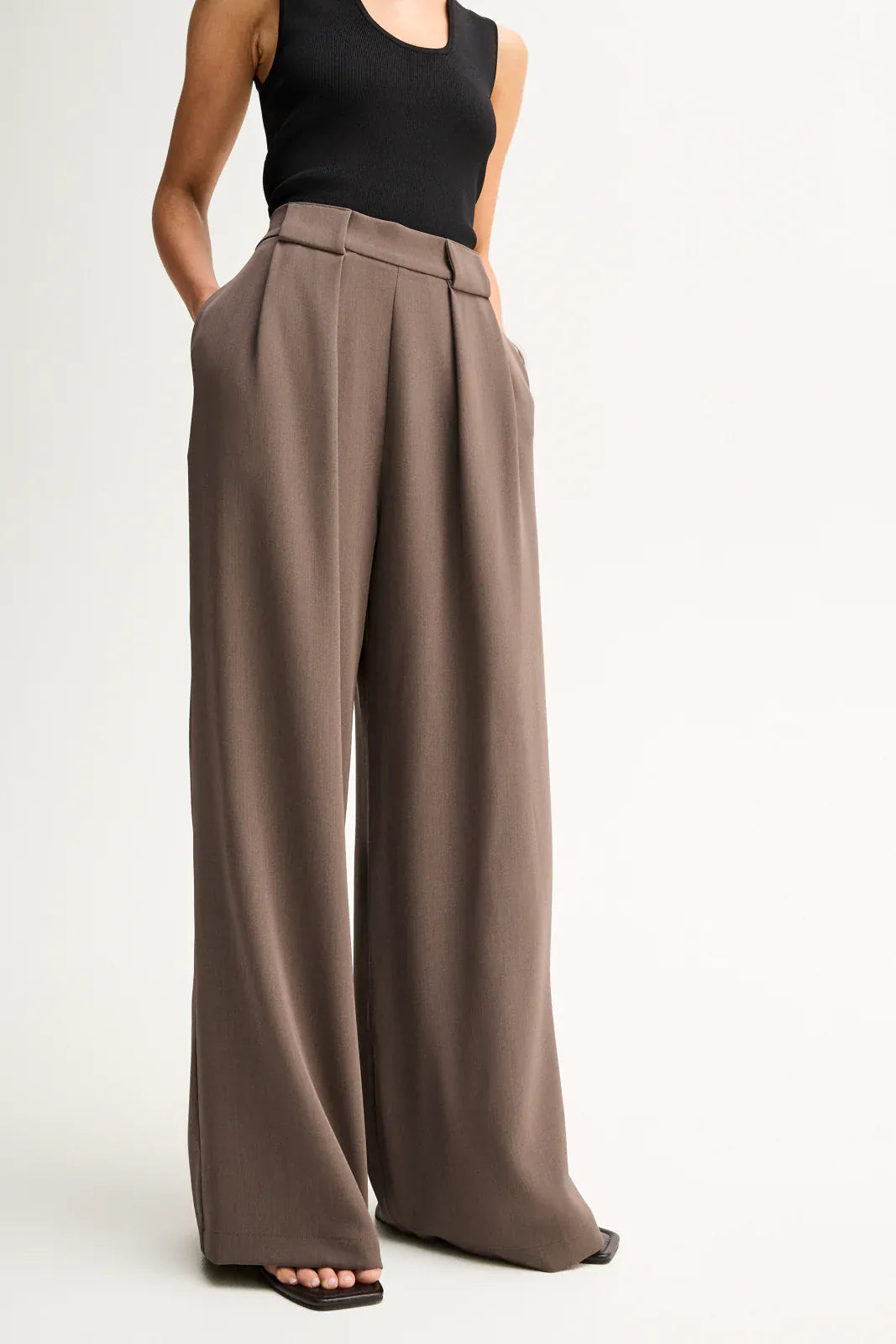 Elka Collective Pants Fleur Pant - Taupe
