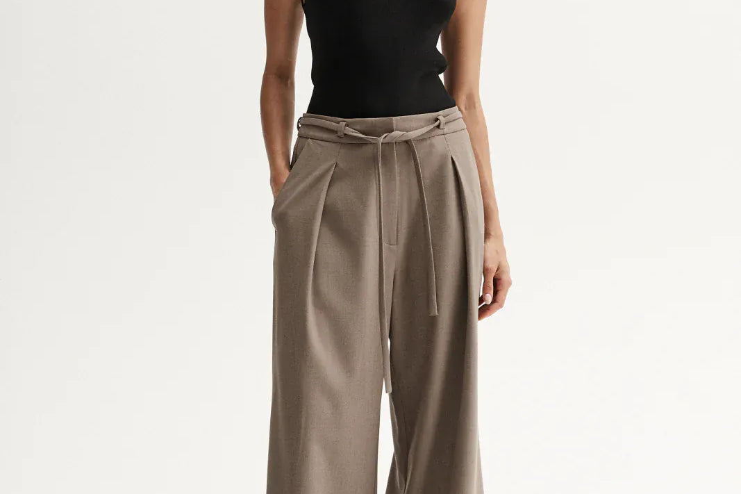 Elka Collective Pants - Tailored Kimber Pant - Taupe