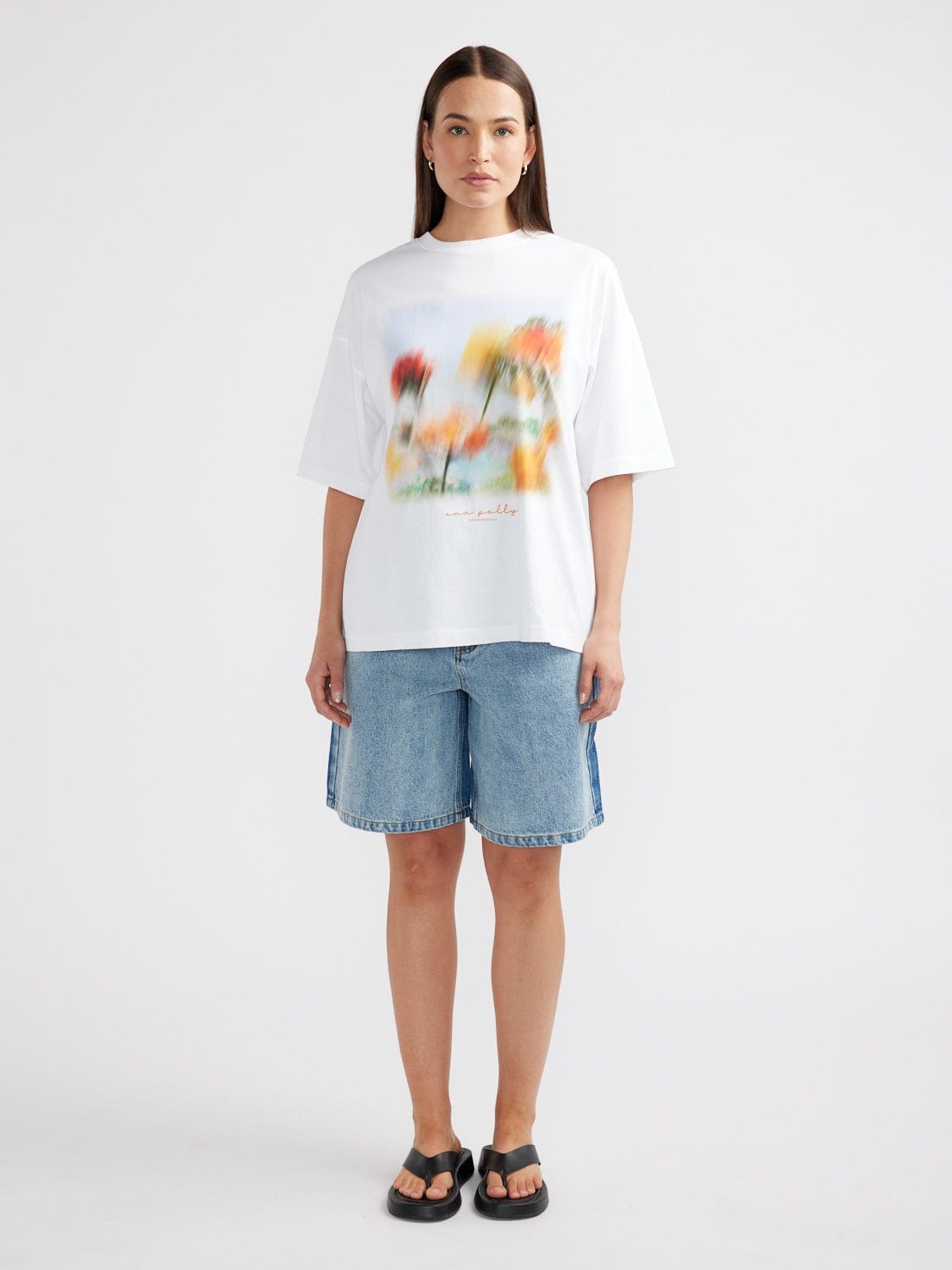 Ena Pelly Tees Blurred Daisy Frame - Vintage White