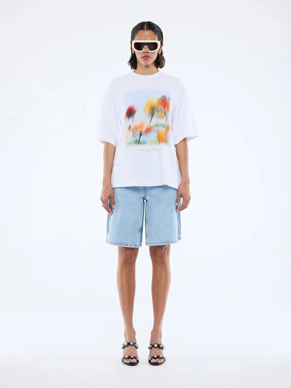 Ena Pelly Tees Blurred Daisy Frame - Vintage White