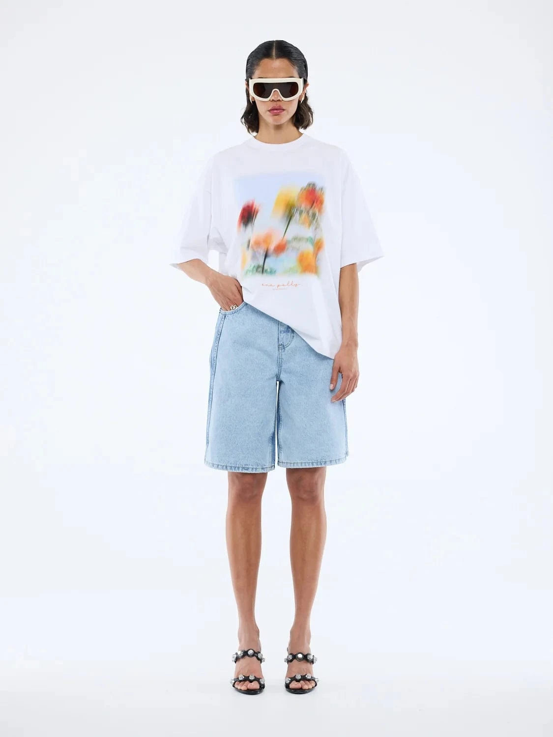 Ena Pelly Tees Blurred Daisy Frame - Vintage White