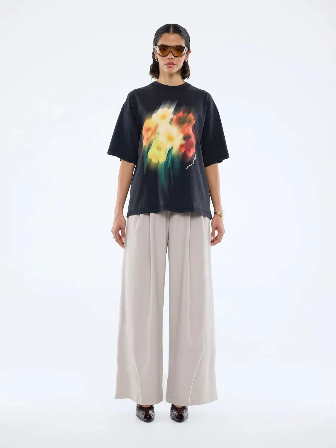 Ena Pelly Tees Blurred Sunflowers Tee - Vintage Black