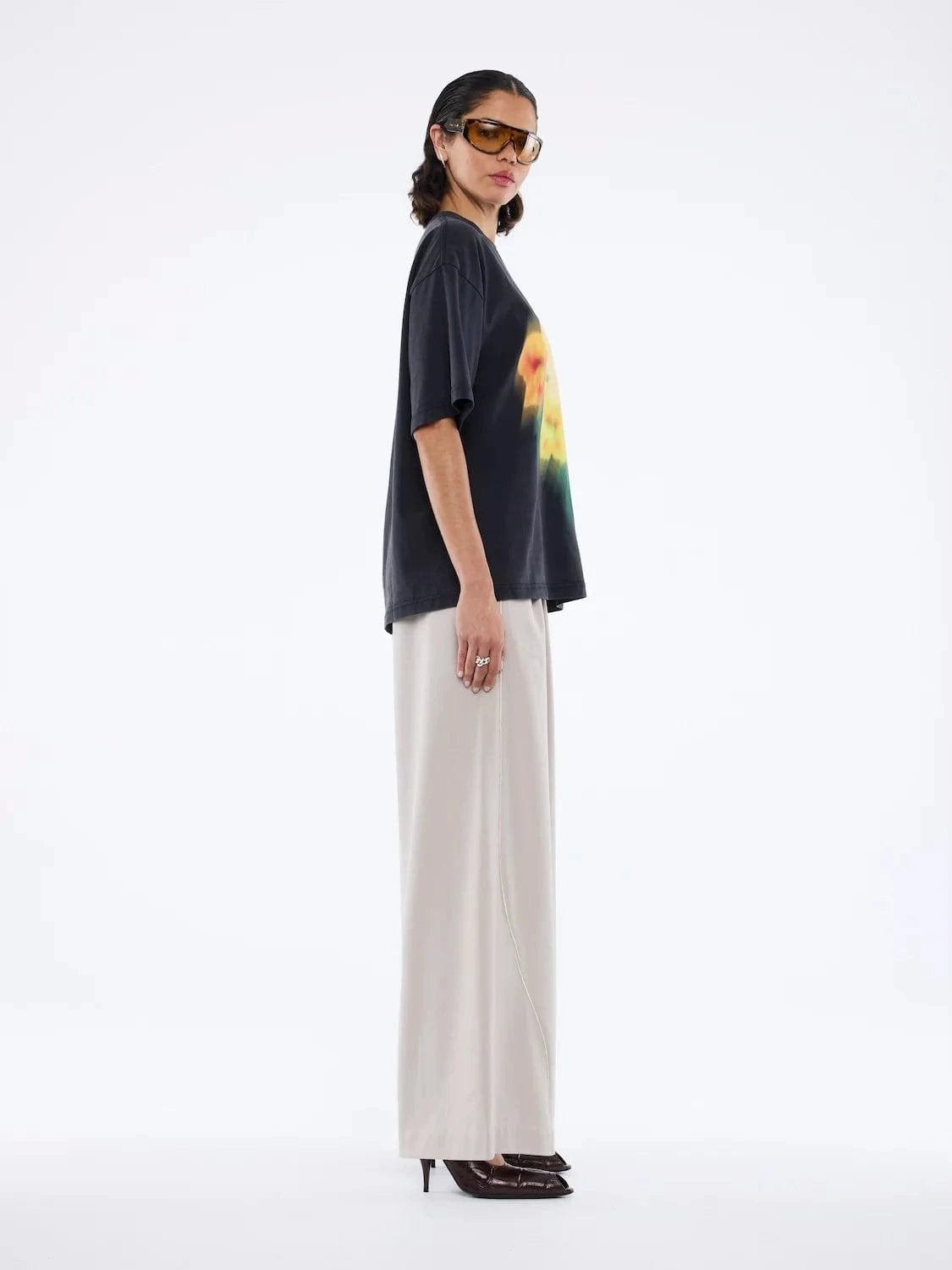 Ena Pelly Tees Blurred Sunflowers Tee - Vintage Black