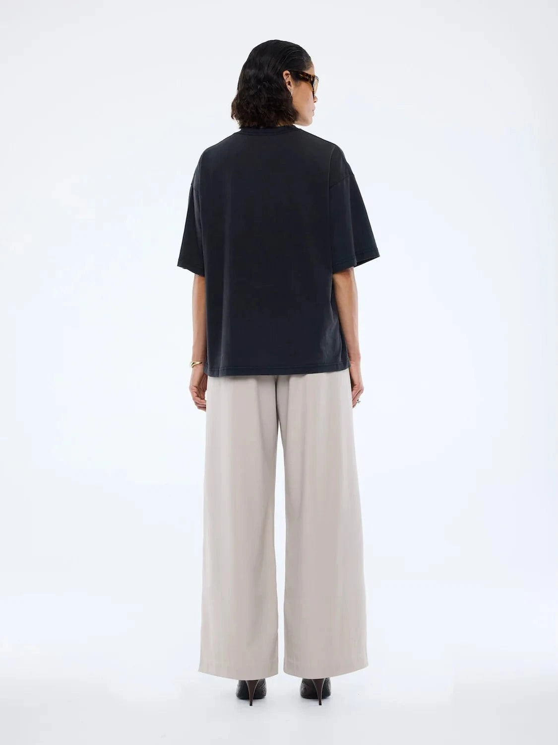 Ena Pelly Tees Blurred Sunflowers Tee - Vintage Black