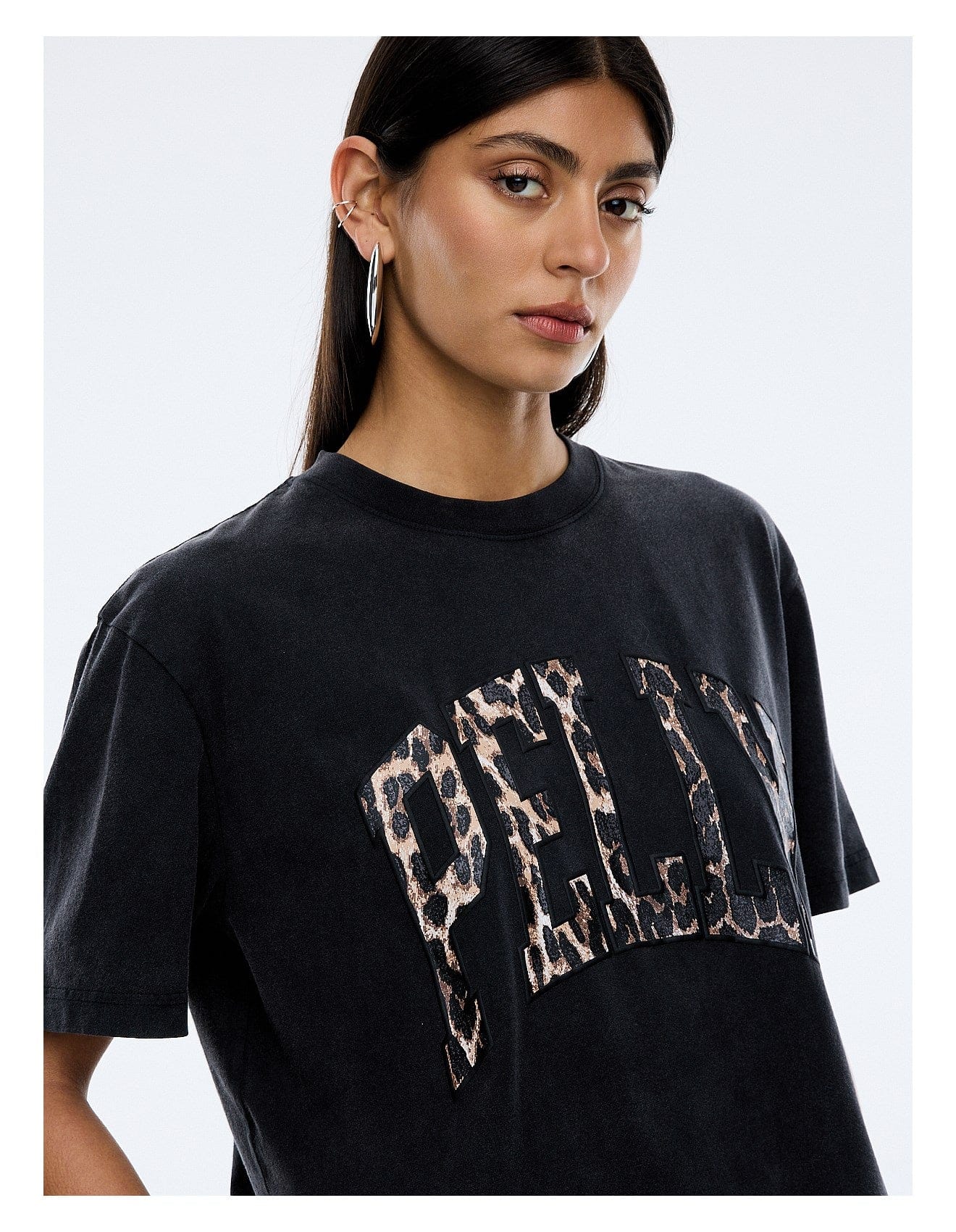 Ena Pelly Tees Leopard Collegiate Tee - Vintage Black