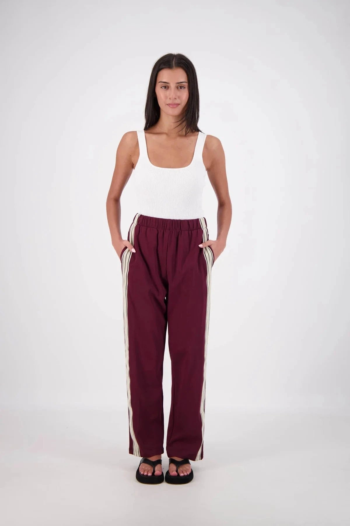 Jasmine Alexa Pants - Casual Jasmine Alexa | Panarea Trackpants - Plum