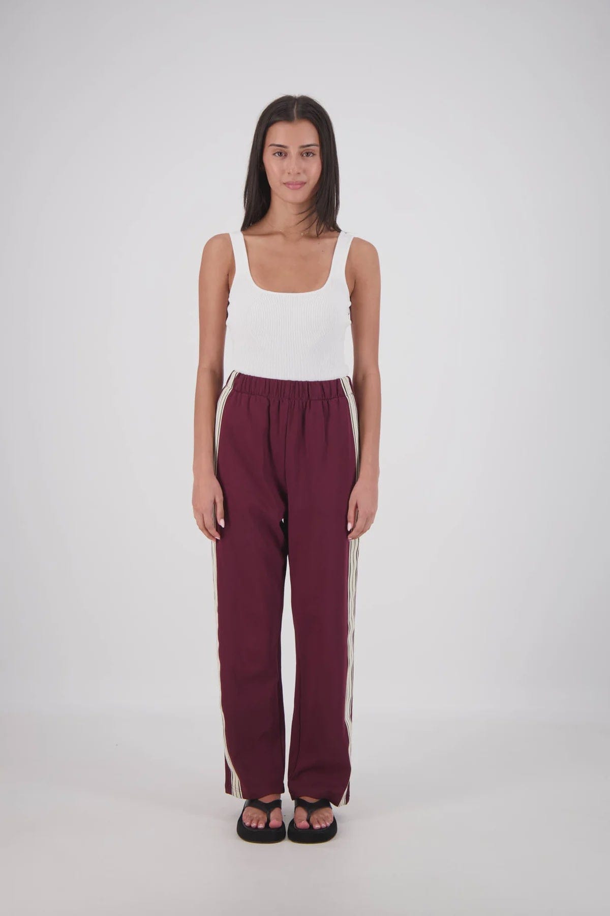 Jasmine Alexa Pants - Casual Jasmine Alexa | Panarea Trackpants - Plum