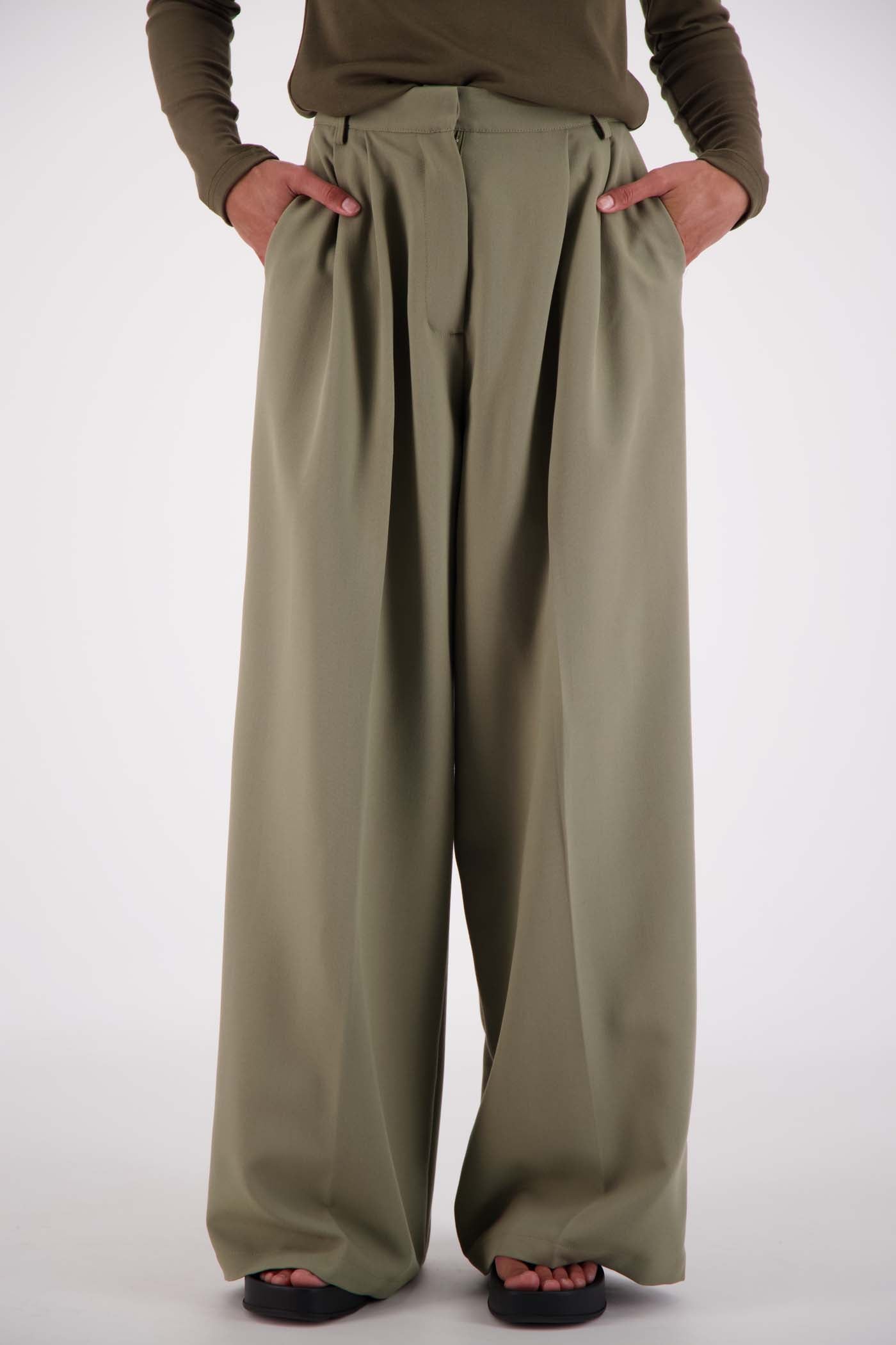 Jasmine Alexa Pants - Tailored Gigi Trouser - Sage