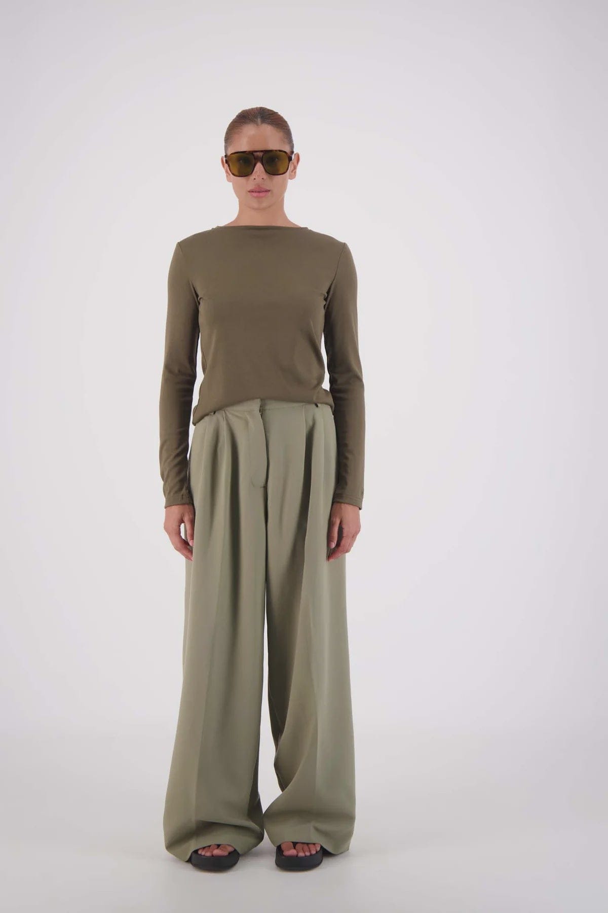 Jasmine Alexa Pants - Tailored Gigi Trouser - Sage