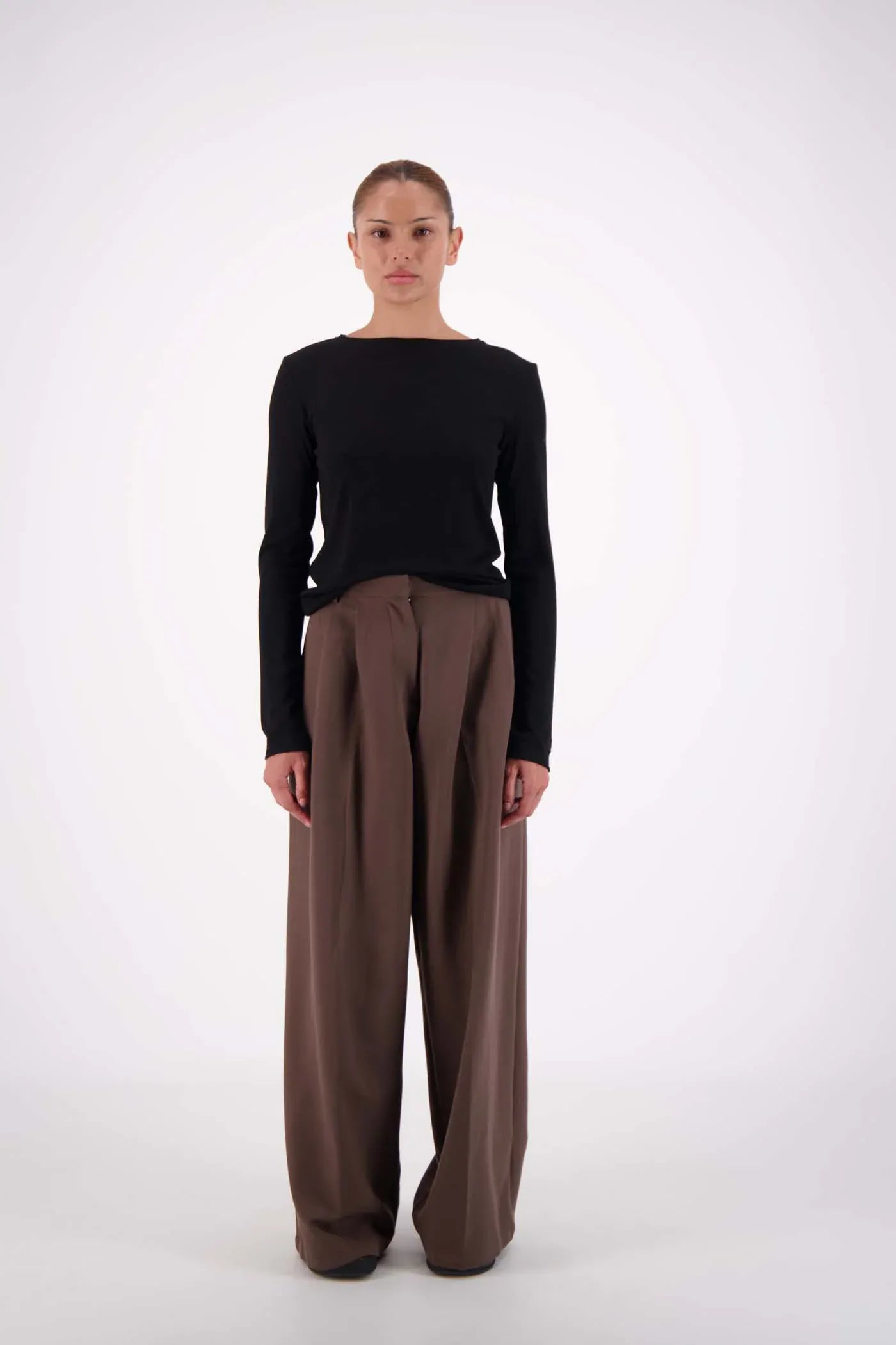 Jasmine Alexa Tops - Long Sleeve Soho Top - Black