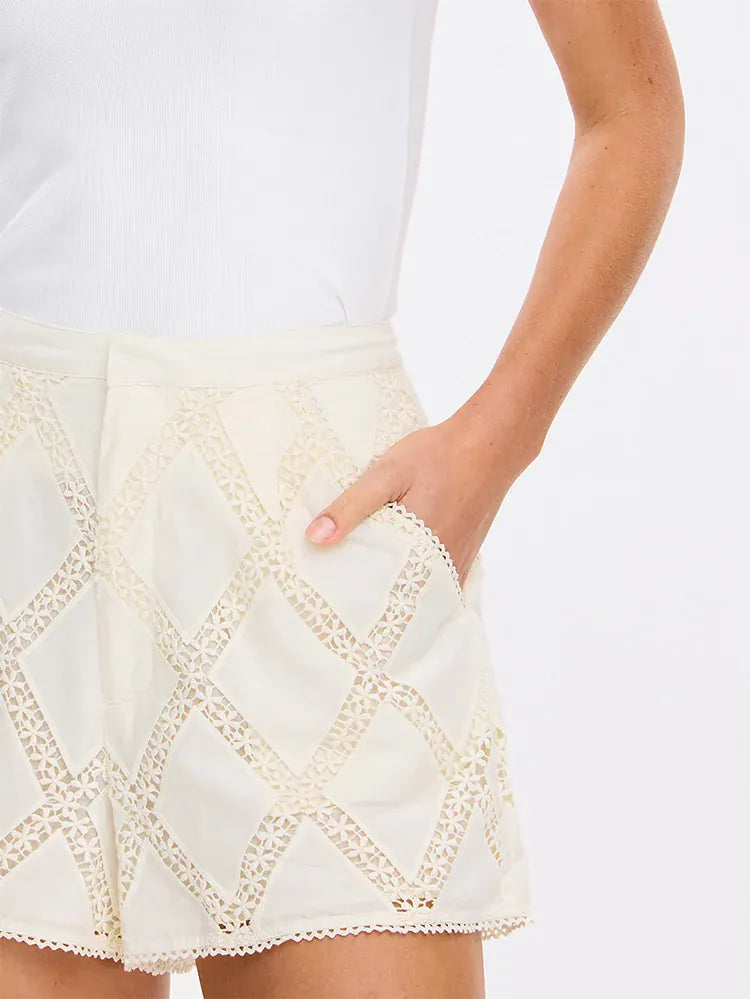 Kivari Shorts Izzy Short - Ivory