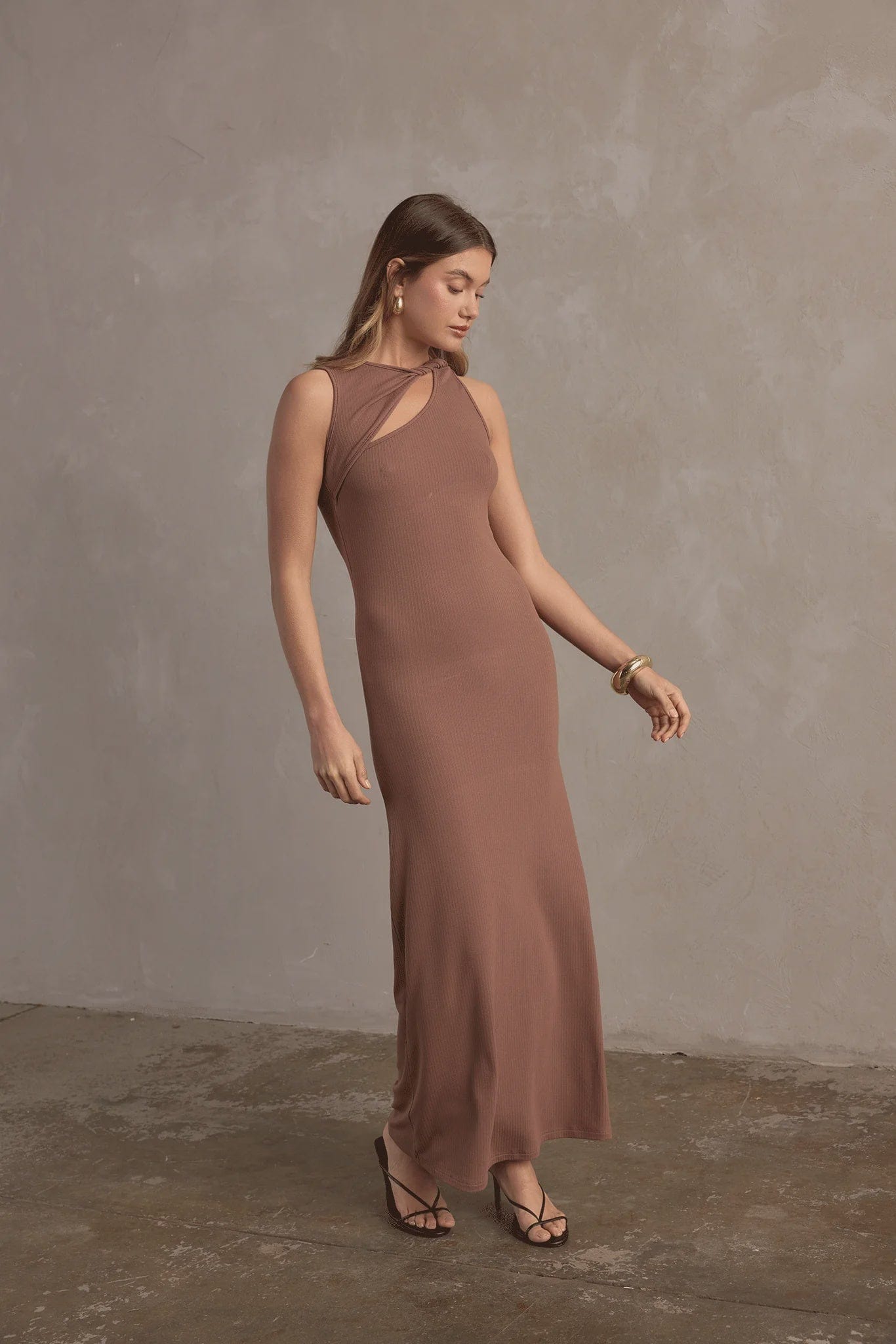 Raef The Label Dresses - Casual Raef The Label | Willow Twist Neck Midi Dress - Chocolate