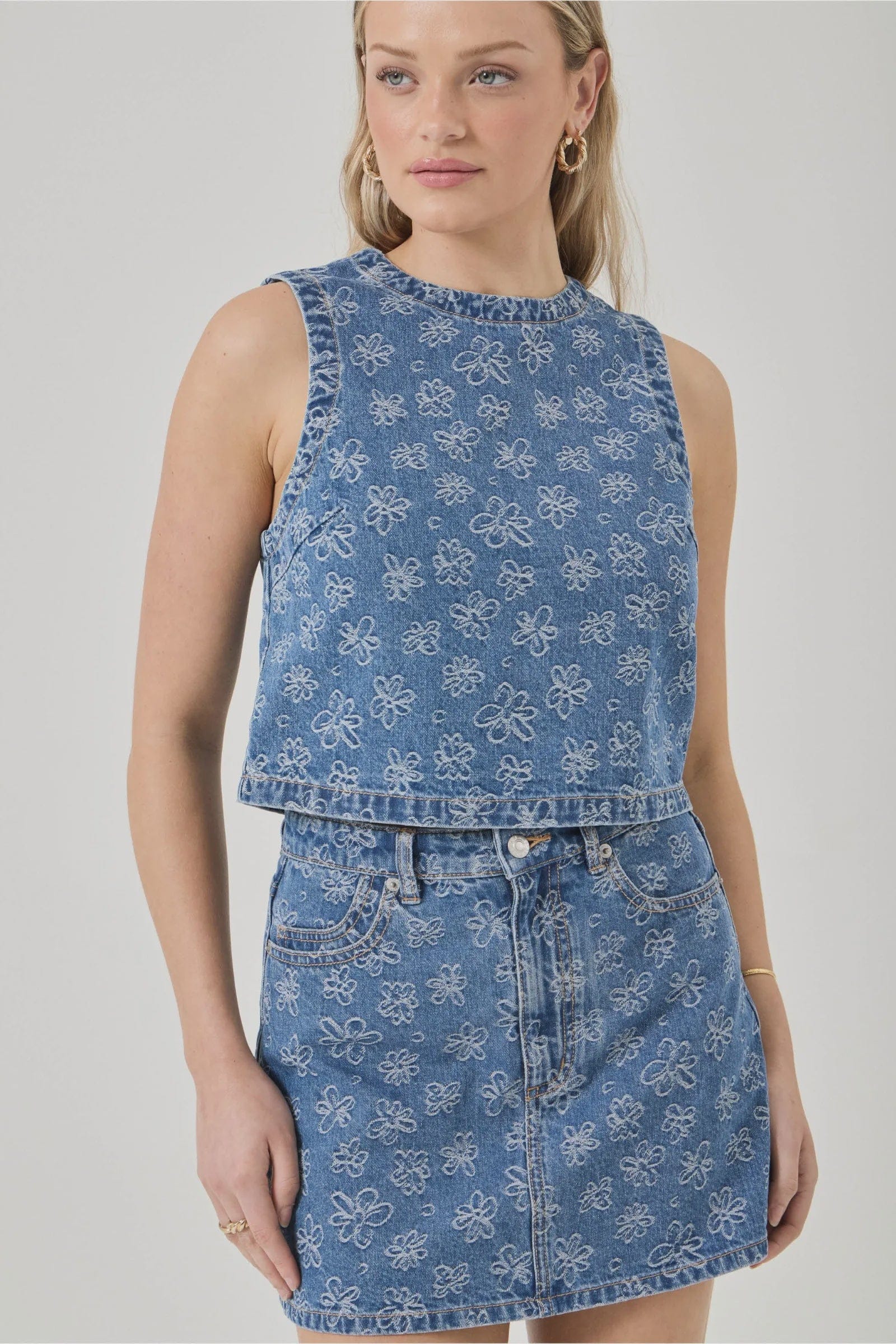 Rolla's Jeans Tops - Casual Shell Top - Indigo Flowers