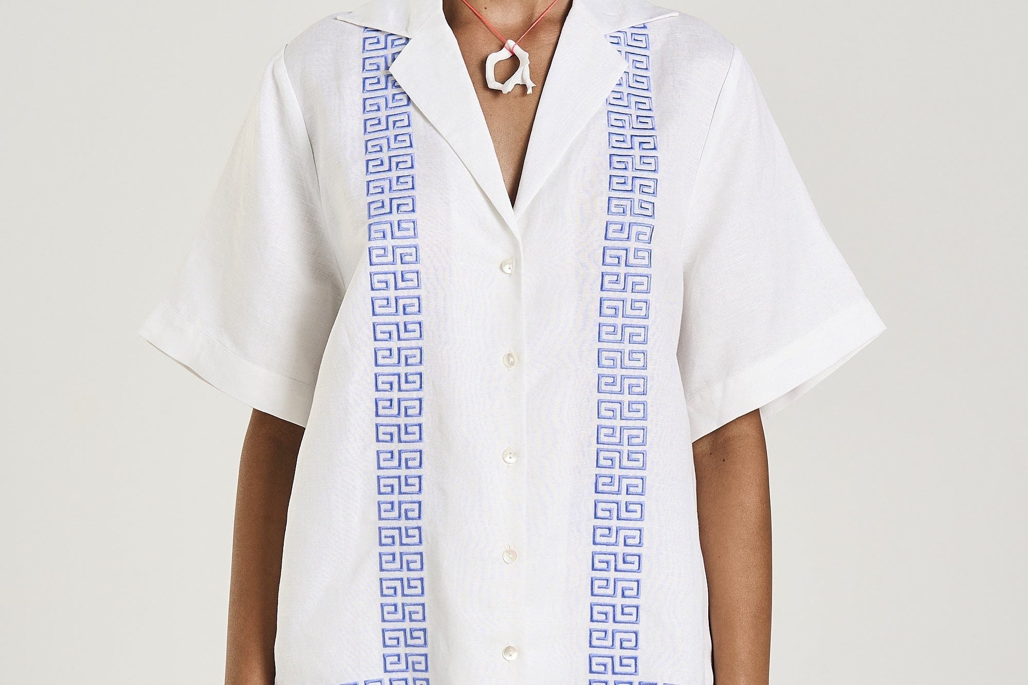 Summi Summi Shirts - Linen Collared SS Shirt - Sol Script