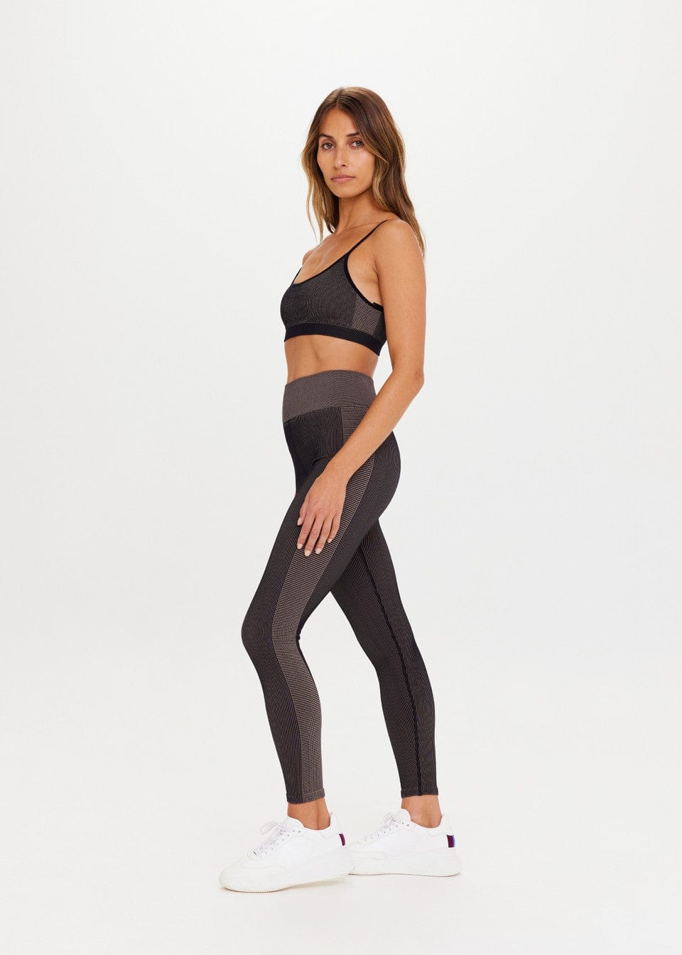 The Upside Leggings The Upside | Ribbed Seamless 25in Midi Pant