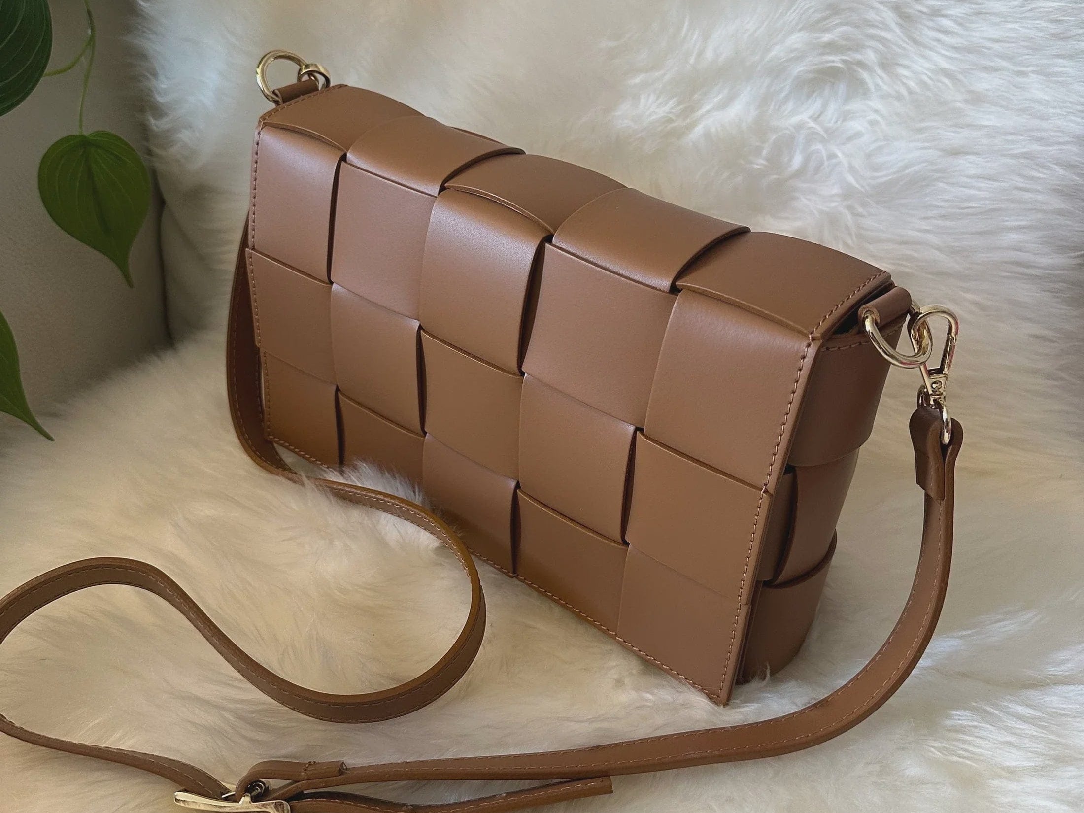 Zhade Handbags - Small Cassetta Bag - Cuoio Leather