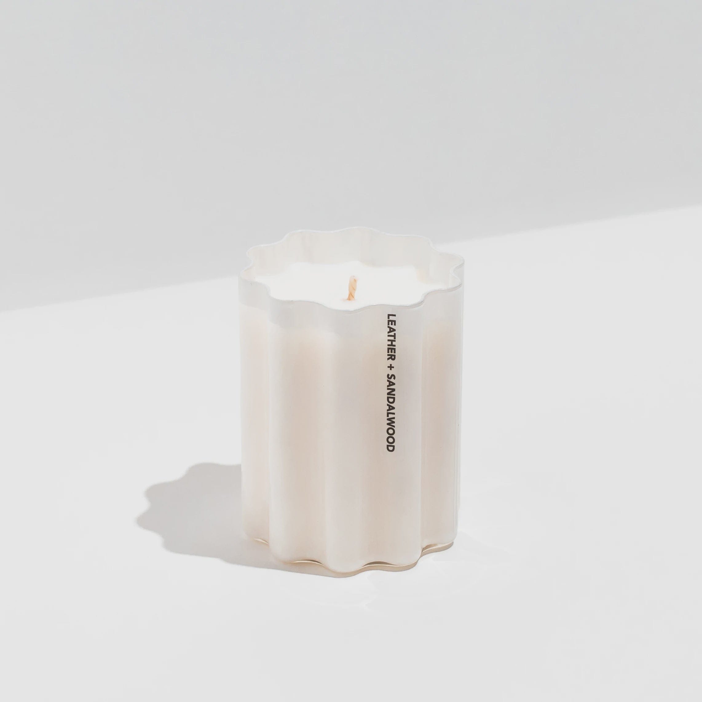 Fazeek Candles Fazeek | Leather + Sandalwood Wave Candle